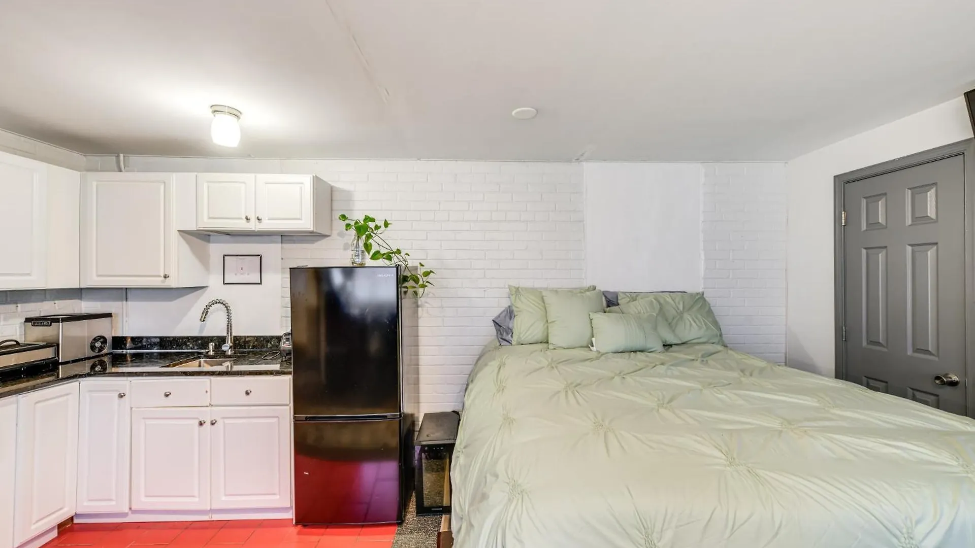 Close To Dtwn Richmond Apartment With Private Patio 0*,  United States