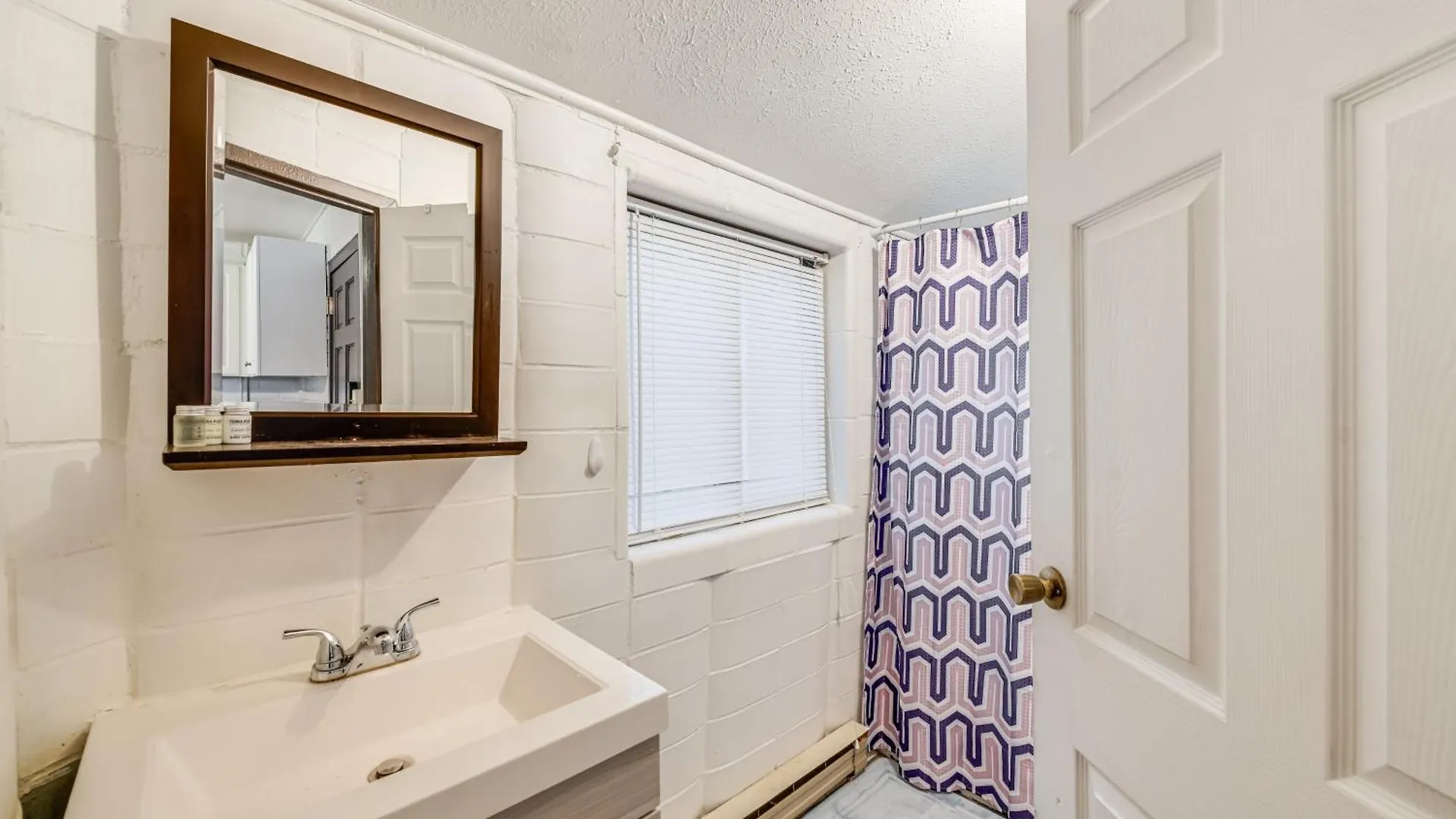 Close To Dtwn Richmond Apartment With Private Patio United States