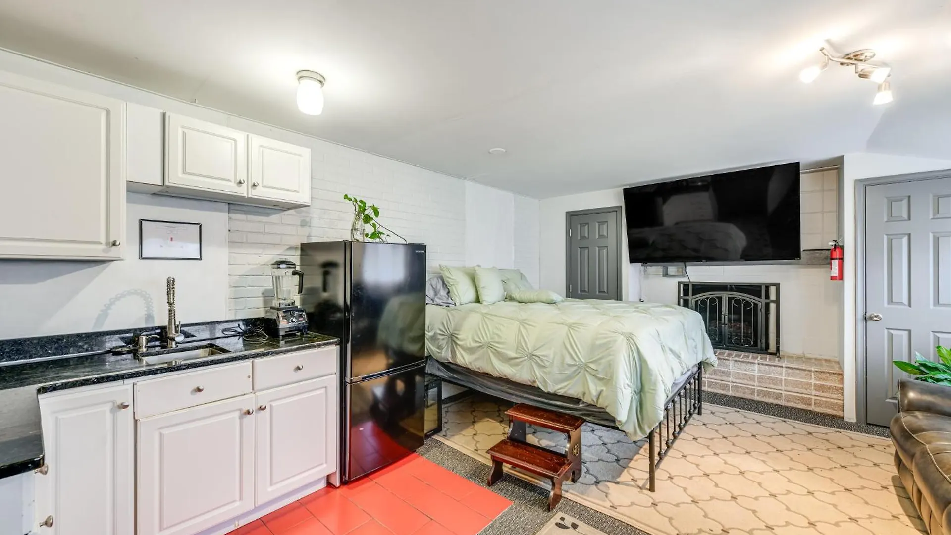 Close To Dtwn Richmond Apartment With Private Patio United States