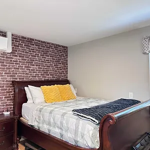 E3 Centrally Located In Carytown Fully Fenced Richmond